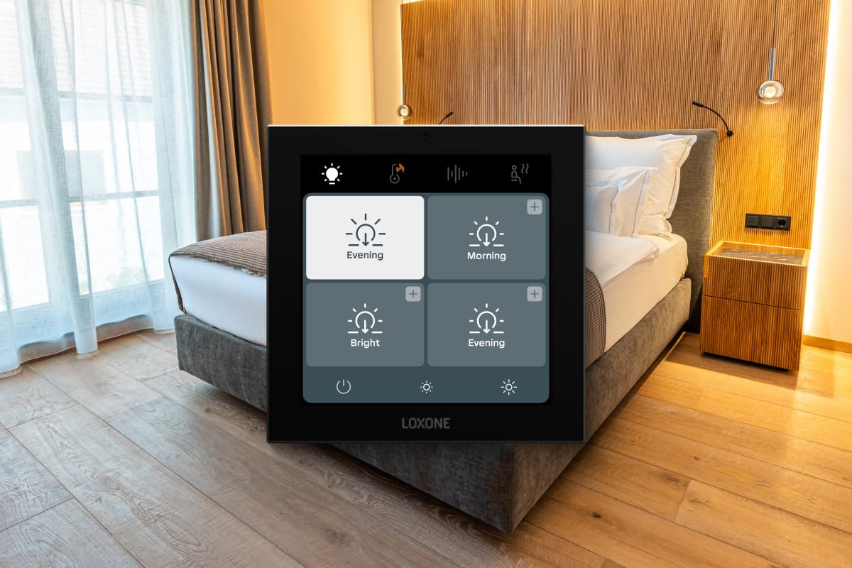 Loxone Touch Pure Display: First Look at the New Room Controller (2026)
