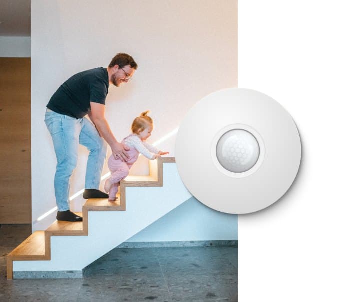 Integrated home security — presence simulation, cameras and sensors working together